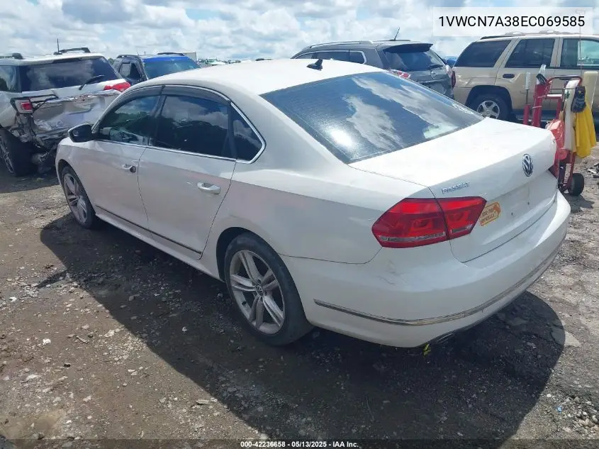 2014 Volkswagen Passat 2.0L Tdi Sel Premium VIN: 1VWCN7A38EC069585 Lot: 42236658