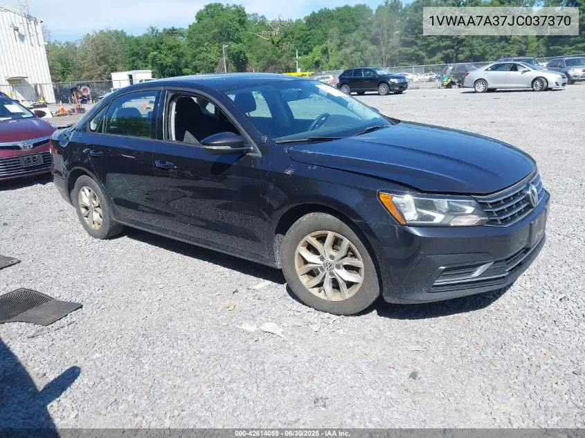 2018 Volkswagen Passat 2.0T R-Line/2.0T S VIN: 1VWAA7A37JC037370 Lot: 42614059