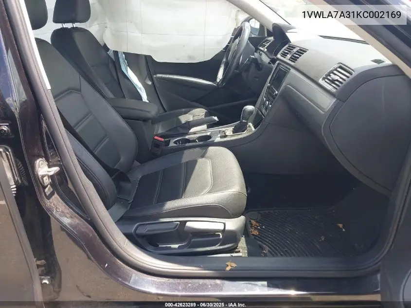 2019 Volkswagen Passat 2.0T Wolfsburg Edition VIN: 1VWLA7A31KC002169 Lot: 42623289