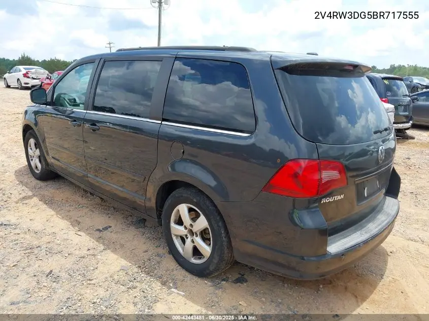 2011 Volkswagen Routan Se VIN: 2V4RW3DG5BR717555 Lot: 42443481