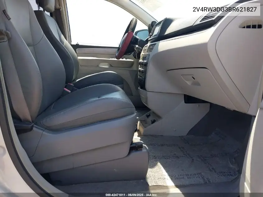 2011 Volkswagen Routan Se VIN: 2V4RW3DG3BR621827 Lot: 42471811