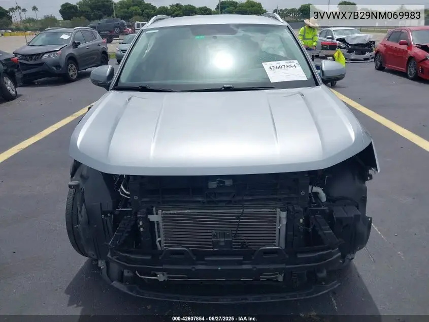 2022 Volkswagen Taos 1.5T Se VIN: 3VVWX7B29NM069983 Lot: 42607854