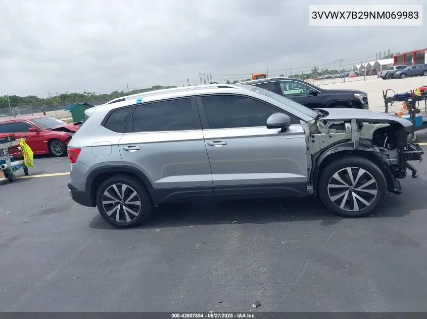 2022 Volkswagen Taos 1.5T Se VIN: 3VVWX7B29NM069983 Lot: 42607854