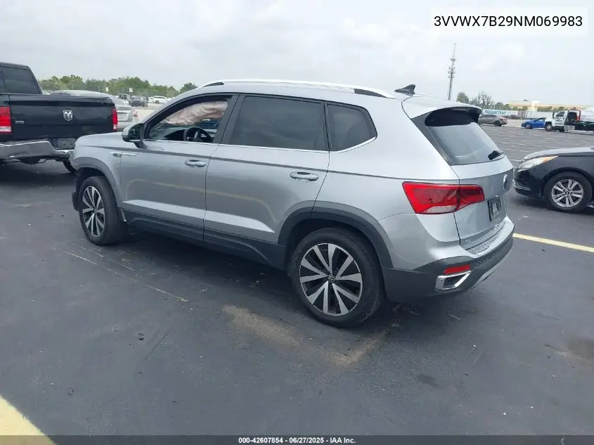 2022 Volkswagen Taos 1.5T Se VIN: 3VVWX7B29NM069983 Lot: 42607854