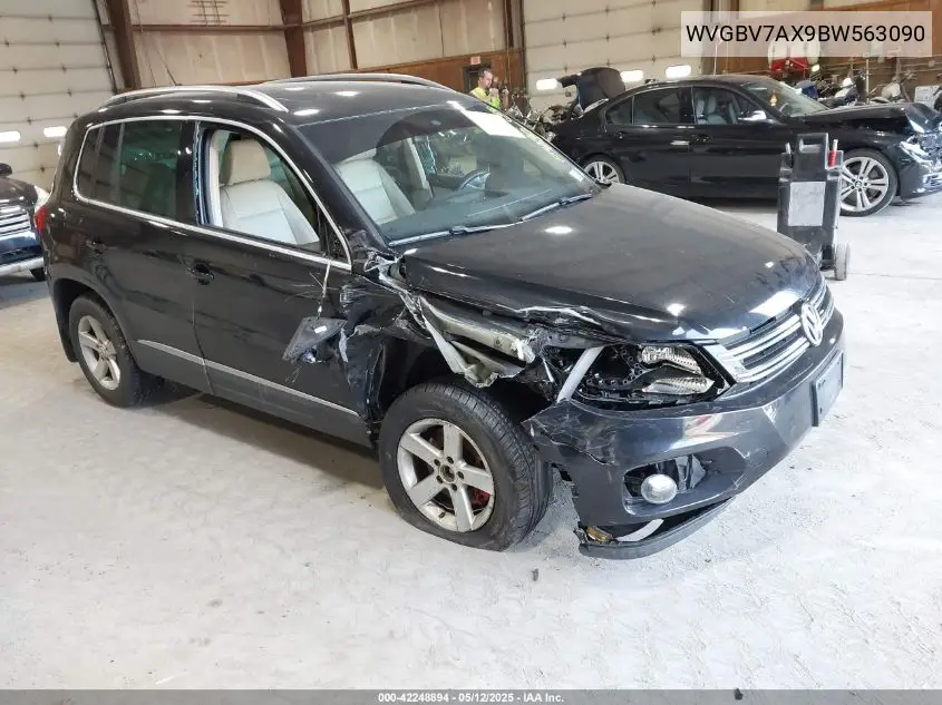 2011 Volkswagen Tiguan Sel VIN: WVGBV7AX9BW563090 Lot: 42248894