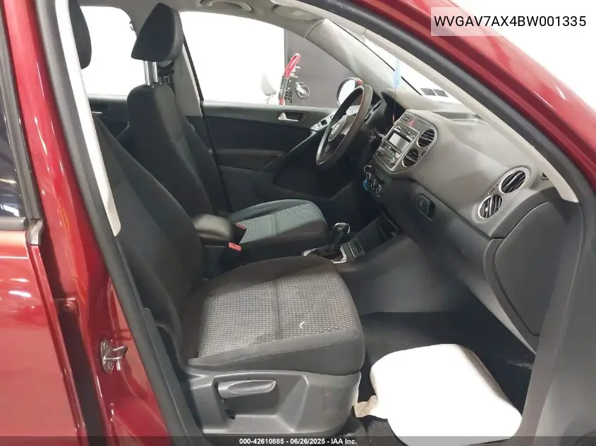 2011 Volkswagen Tiguan S VIN: WVGAV7AX4BW001335 Lot: 42610885