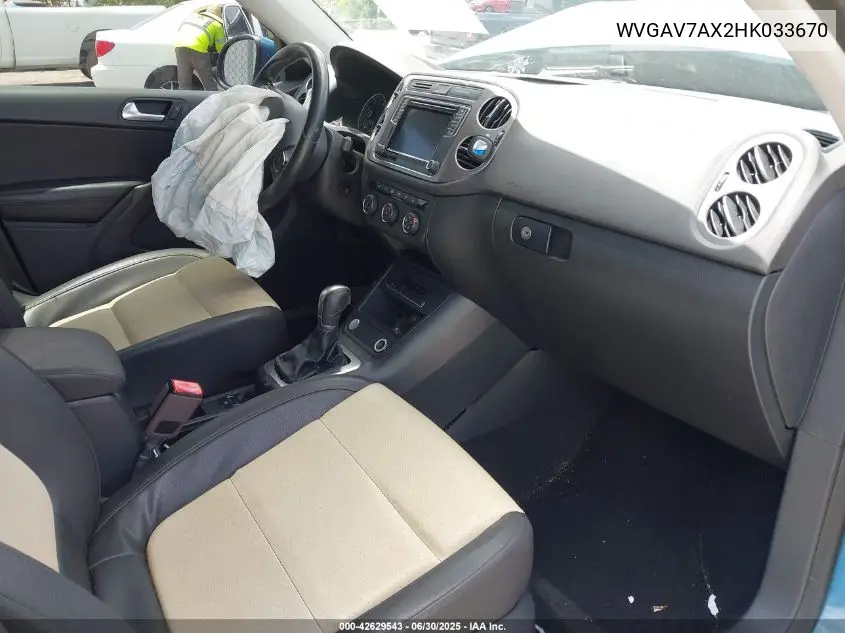 2017 Volkswagen Tiguan 2.0T/2.0T S VIN: WVGAV7AX2HK033670 Lot: 42629543