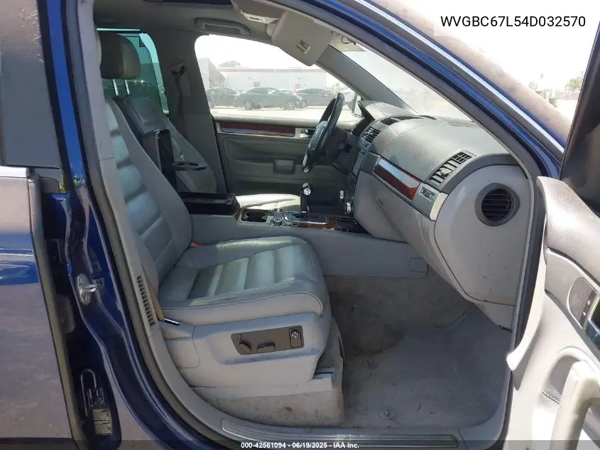 2004 Volkswagen Touareg V6 VIN: WVGBC67L54D032570 Lot: 42561094