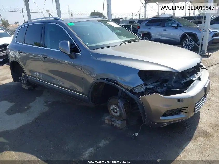 2014 Volkswagen Touareg Tdi Executive VIN: WVGEP9BP2ED010847 Lot: 42544079