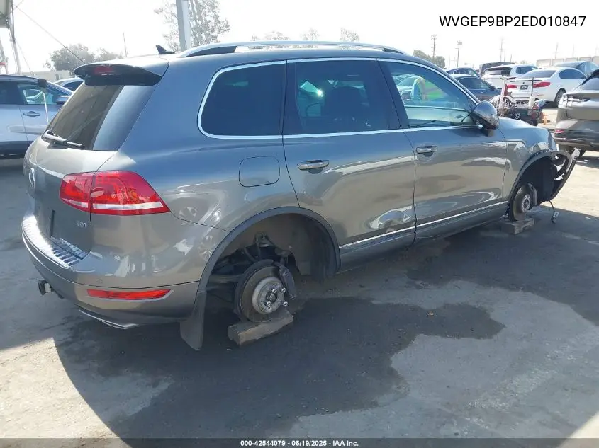 2014 Volkswagen Touareg Tdi Executive VIN: WVGEP9BP2ED010847 Lot: 42544079