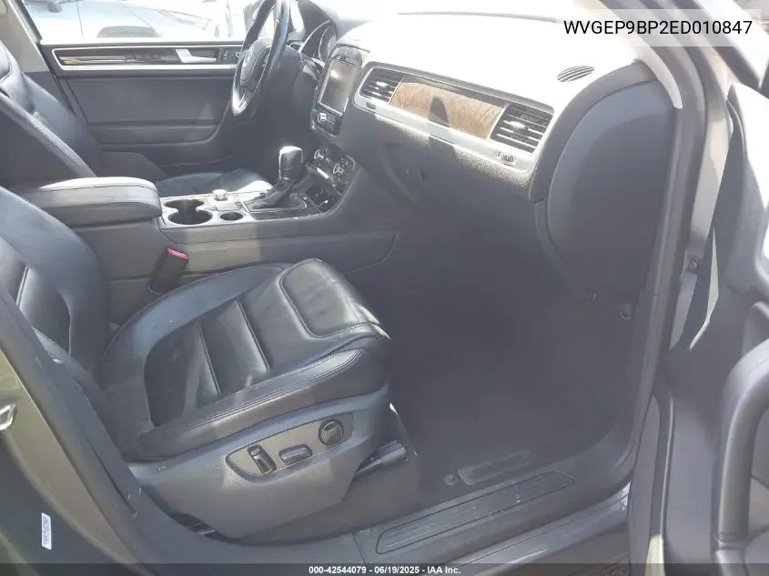 2014 Volkswagen Touareg Tdi Executive VIN: WVGEP9BP2ED010847 Lot: 42544079