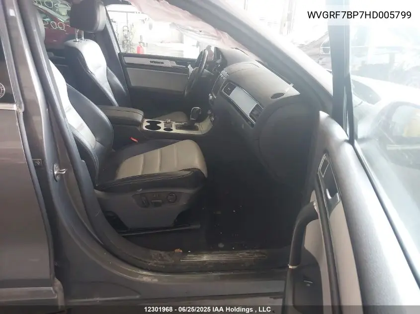 2017 Volkswagen Touareg VIN: WVGRF7BP7HD005799 Lot: 12301968