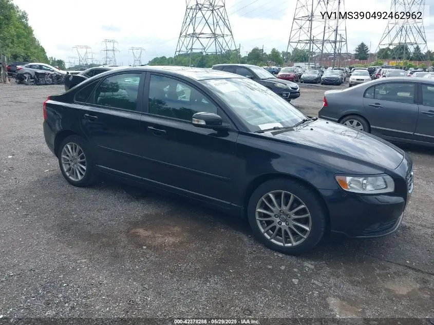 2009 Volvo S40 2.4I VIN: YV1MS390492462962 Lot: 42378286