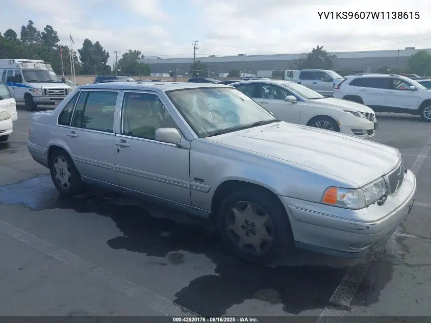 1998 Volvo S90 VIN: YV1KS9607W1138615 Lot: 42520176
