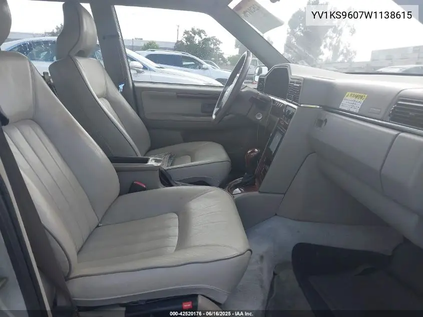1998 Volvo S90 VIN: YV1KS9607W1138615 Lot: 42520176