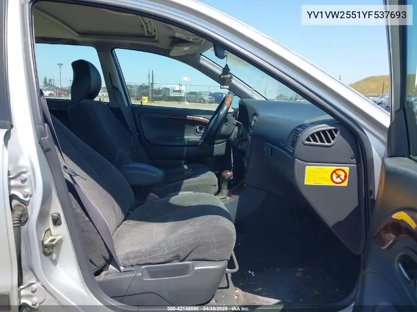 2000 Volvo V40 A/As VIN: YV1VW2551YF537693 Lot: 42148590
