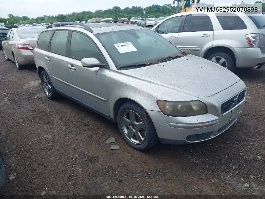 2005 Volvo V50 T5 VIN: YV1MJ682952070898 Lot: 42486067