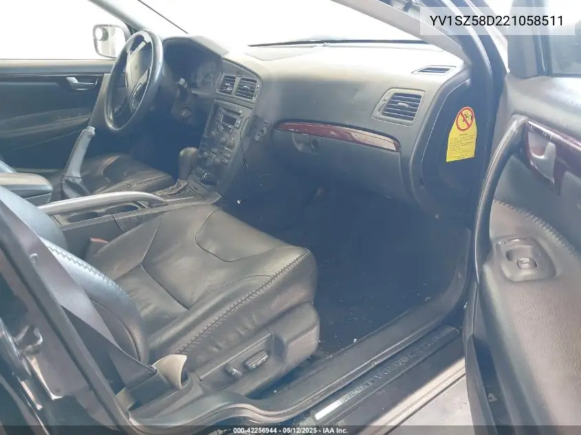 2002 Volvo V70 Xc VIN: YV1SZ58D221058511 Lot: 42256944