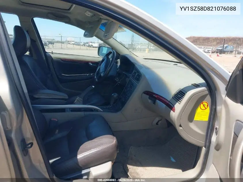 2002 Volvo V70 Xc VIN: YV1SZ58D821076088 Lot: 42588063