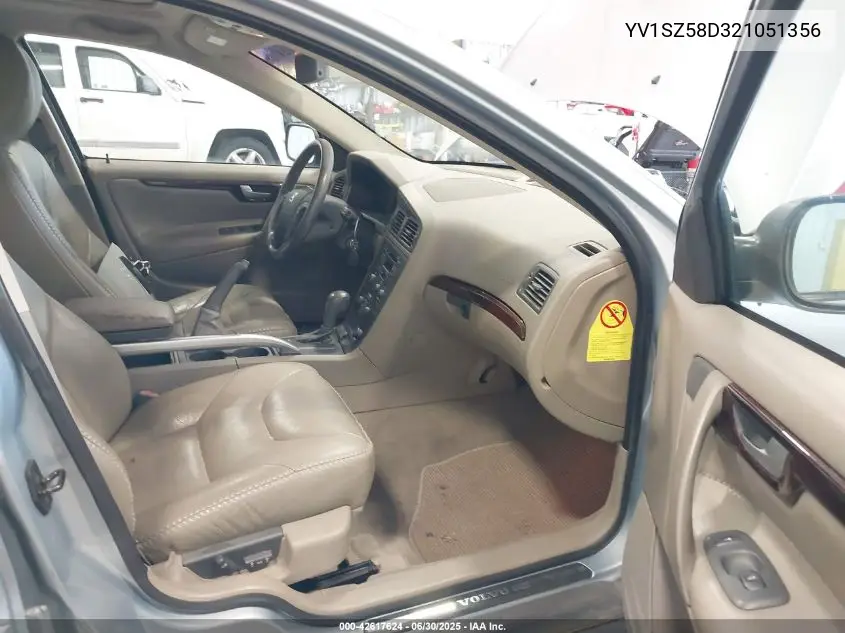 2002 Volvo V70 Xc VIN: YV1SZ58D321051356 Lot: 42617624