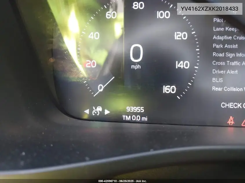 2019 Volvo Xc40 T5 Momentum/T5 R-Design VIN: YV4162XZXK2018433 Lot: 42596710