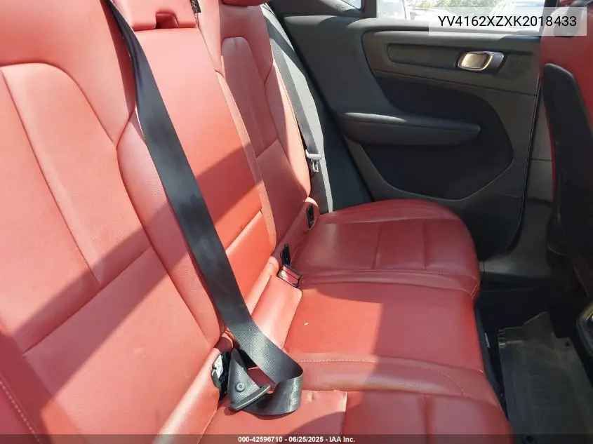 2019 Volvo Xc40 T5 Momentum/T5 R-Design VIN: YV4162XZXK2018433 Lot: 42596710