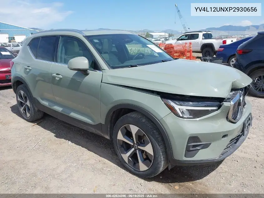 2023 Volvo Xc40 B5 Plus Bright Theme VIN: YV4L12UNXP2930656 Lot: 42524396