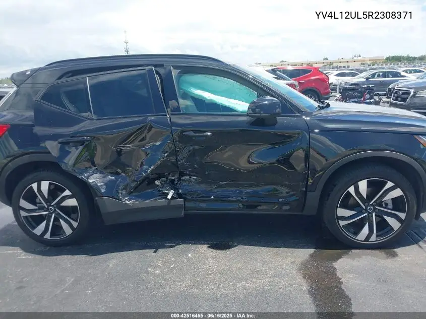 2024 Volvo Xc40 B5 Plus Dark Theme VIN: YV4L12UL5R2308371 Lot: 42516455