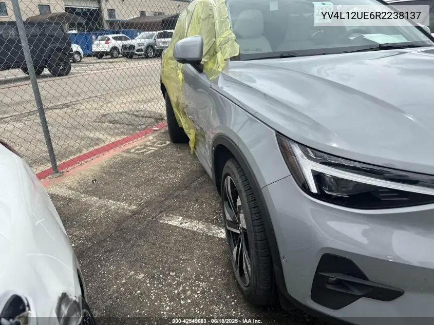 2024 Volvo Xc40 B5 Plus Bright Theme VIN: YV4L12UE6R2238137 Lot: 42549683