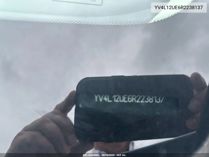 2024 Volvo Xc40 B5 Plus Bright Theme VIN: YV4L12UE6R2238137 Lot: 42549683