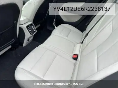 2024 Volvo Xc40 B5 Plus Bright Theme VIN: YV4L12UE6R2238137 Lot: 42549683
