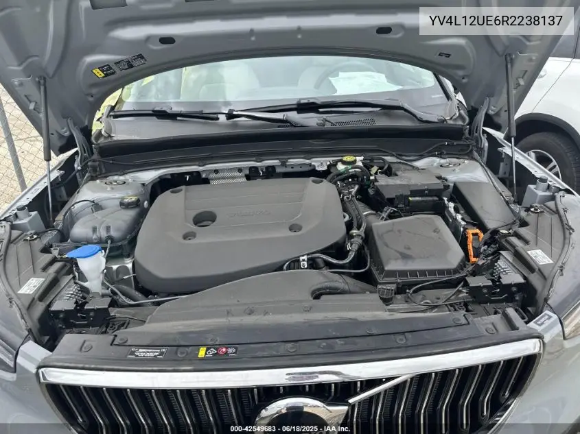 2024 Volvo Xc40 B5 Plus Bright Theme VIN: YV4L12UE6R2238137 Lot: 42549683