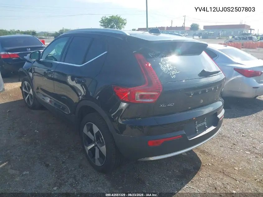 2025 Volvo Xc40 B5 Core Bright Theme VIN: YV4L12UJ0S2507803 Lot: 42551329