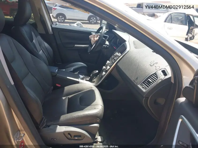 yv440mdm0g2912564 YV440MDM0G2912564 2016 Volvo Xc60 T5/Platinum