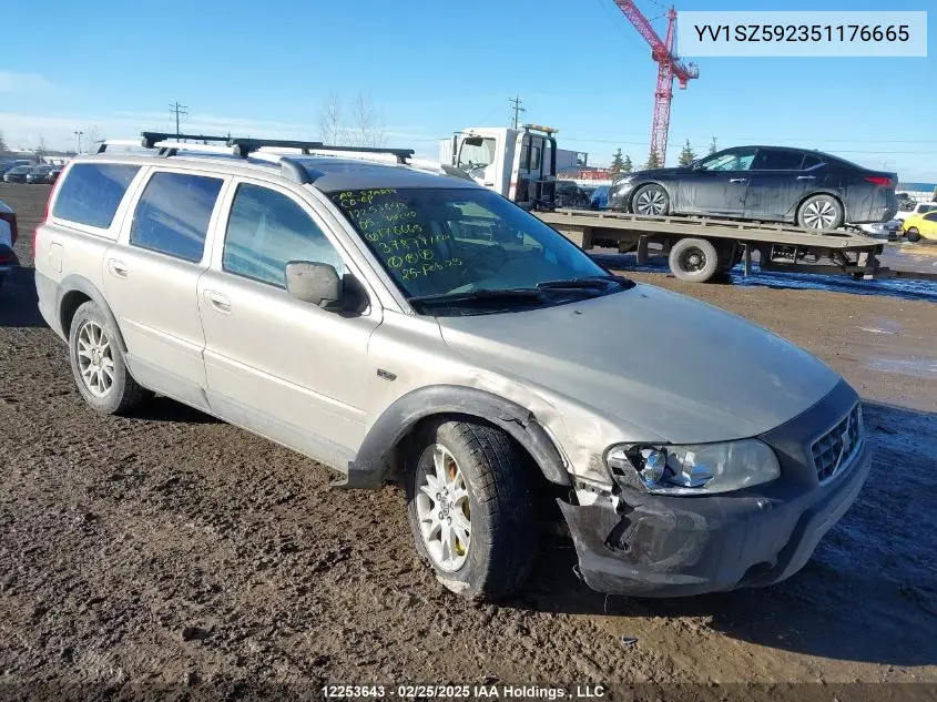 2005 Volvo Xc70 2.5T Awd VIN: YV1SZ592351176665 Lot: 12253643