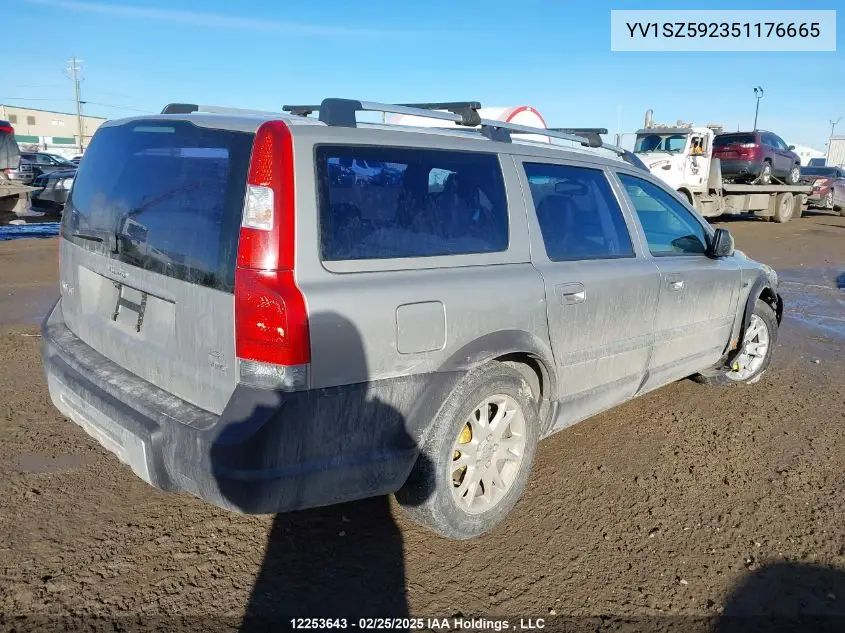 2005 Volvo Xc70 2.5T Awd VIN: YV1SZ592351176665 Lot: 12253643
