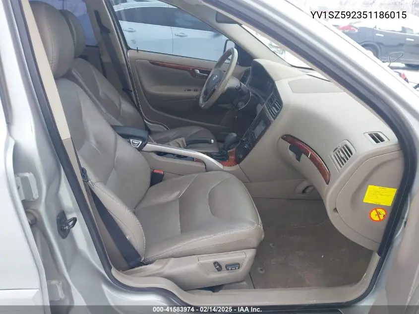 2005 Volvo Xc70 2.5T Awd VIN: YV1SZ592351186015 Lot: 41583974