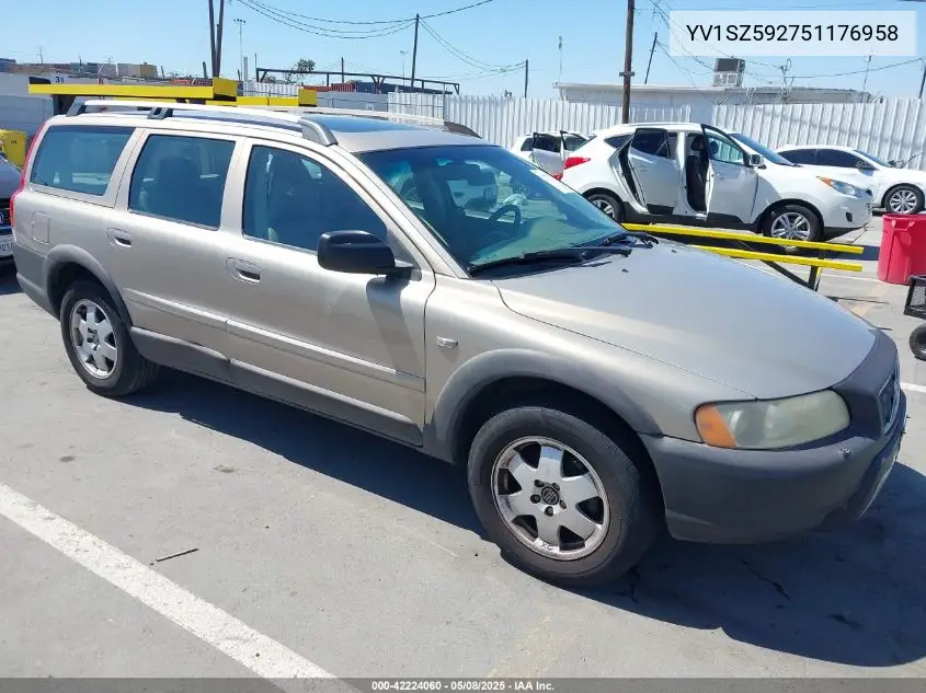 2005 Volvo Xc70 2.5T Awd VIN: YV1SZ592751176958 Lot: 42224060
