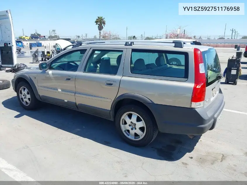 2005 Volvo Xc70 2.5T Awd VIN: YV1SZ592751176958 Lot: 42224060