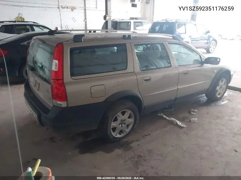 2005 Volvo Xc70 2.5T Awd VIN: YV1SZ592351176259 Lot: 42380339