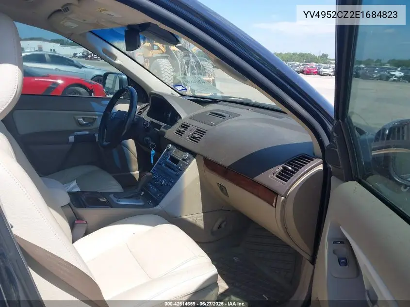 2014 Volvo Xc90 3.2 Platinum VIN: YV4952CZ2E1684823 Lot: 42614659