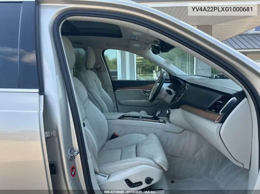 2016 Volvo Xc90 T6 VIN: YV4A22PLXG1000681 Lot: 42738468