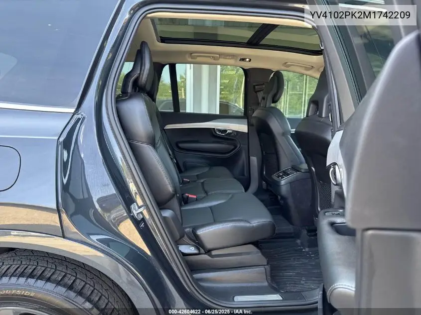 2021 Volvo Xc90 T5 Momentum VIN: YV4102PK2M1742209 Lot: 42604622