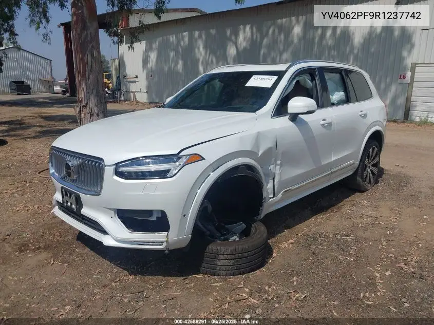 2024 Volvo Xc90 B6 Ultimate Bright Theme 7-Seater VIN: YV4062PF9R1237742 Lot: 42588291